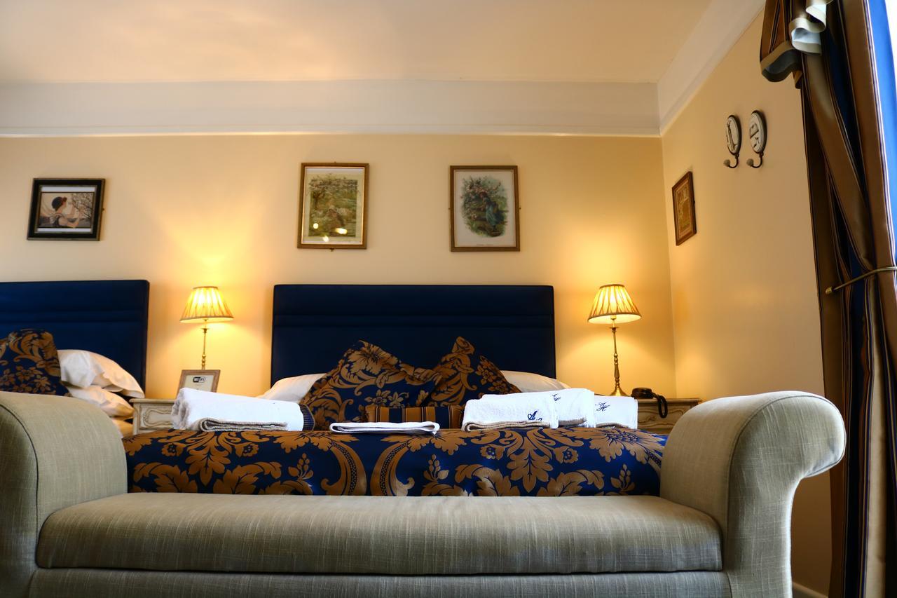 Abbington Hotel